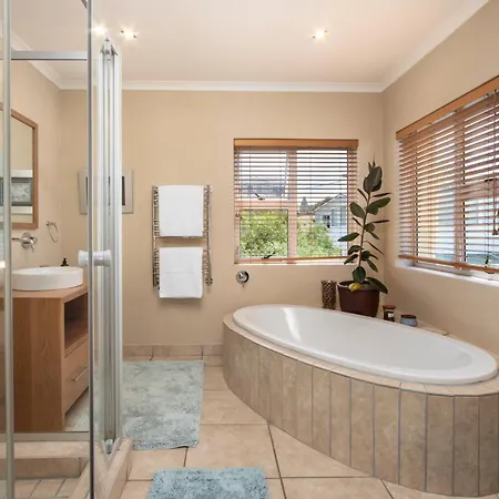 Ocean View Living Villa Hermanus Buitenkant foto
